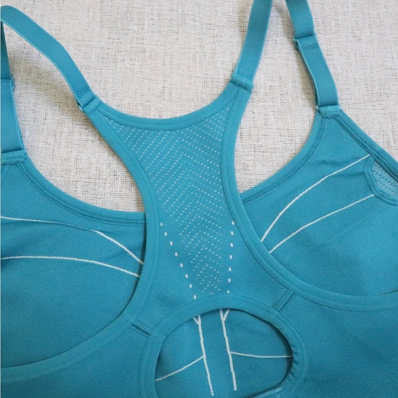 All In Motion Seamless High Support Bra NWT - Picture 10 of 10